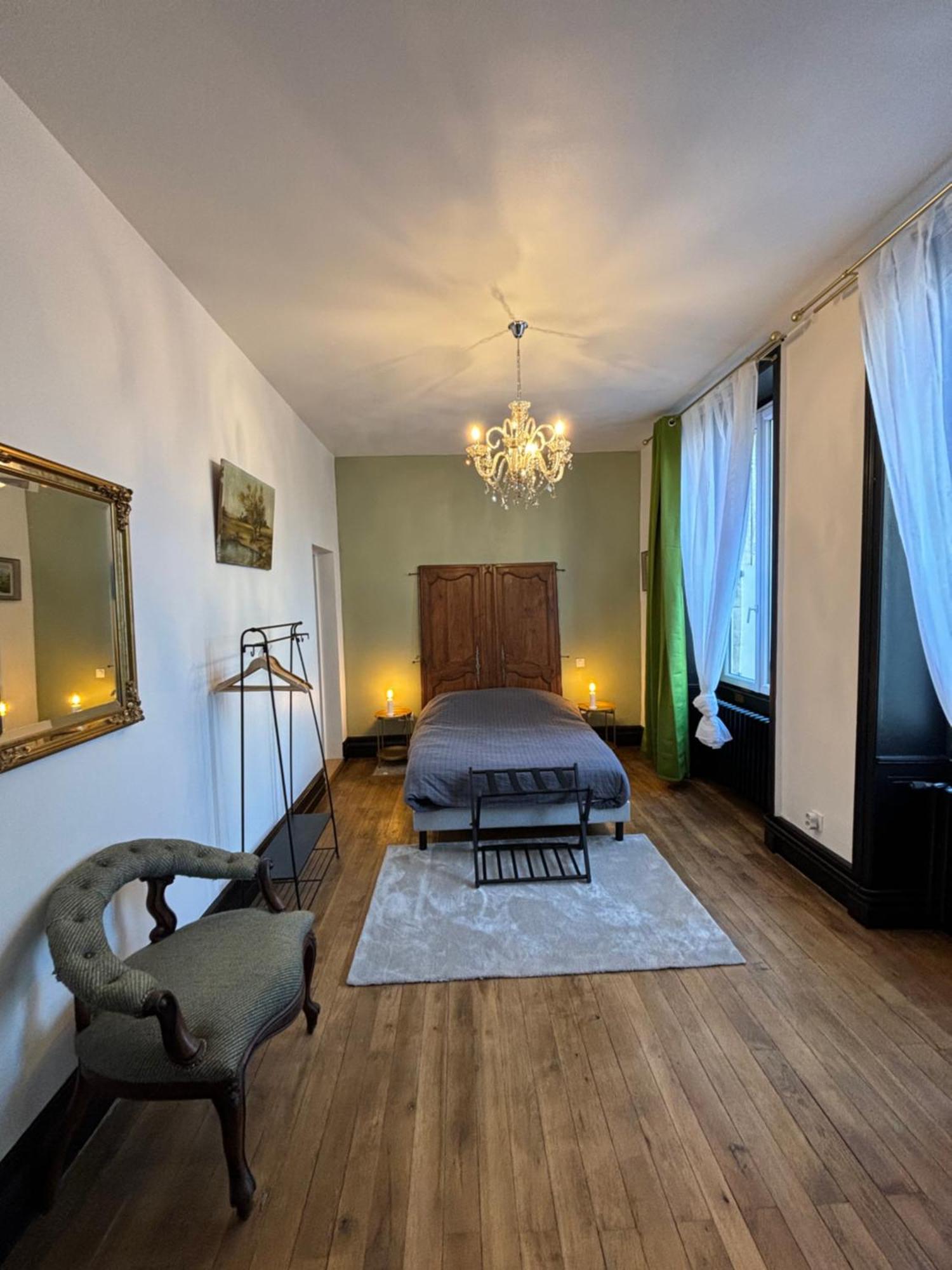 Maison A La Guitarde - Hotel Particulier Hippolyte Châteauroux 외부 사진