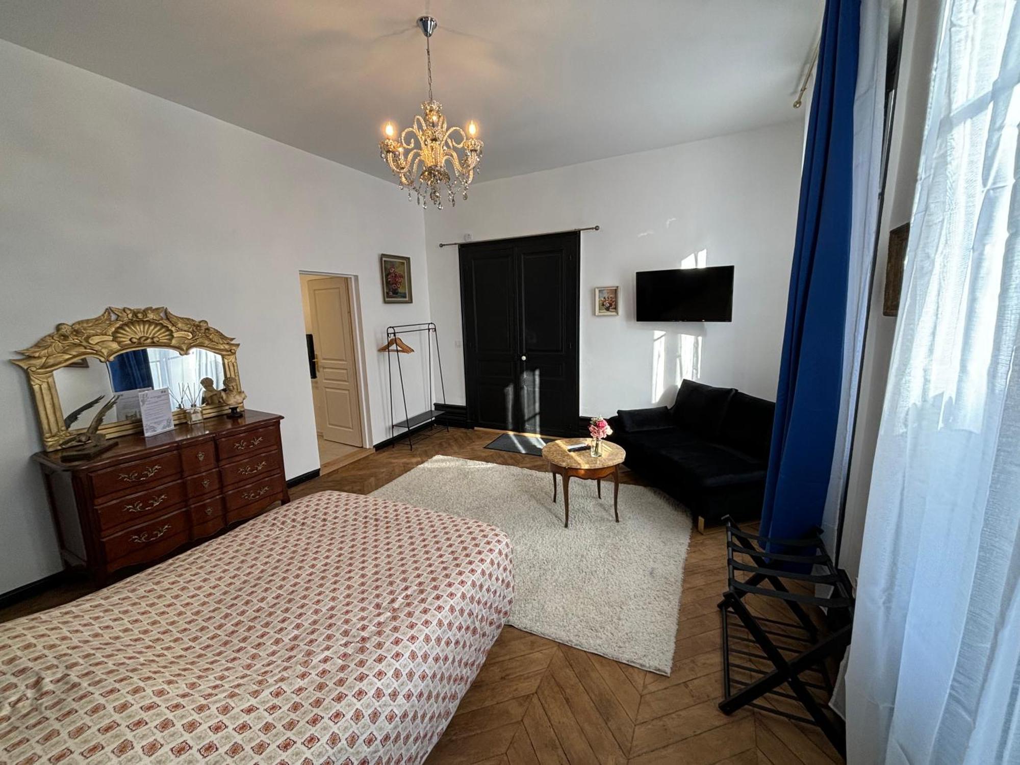 Maison A La Guitarde - Hotel Particulier Hippolyte Châteauroux 외부 사진