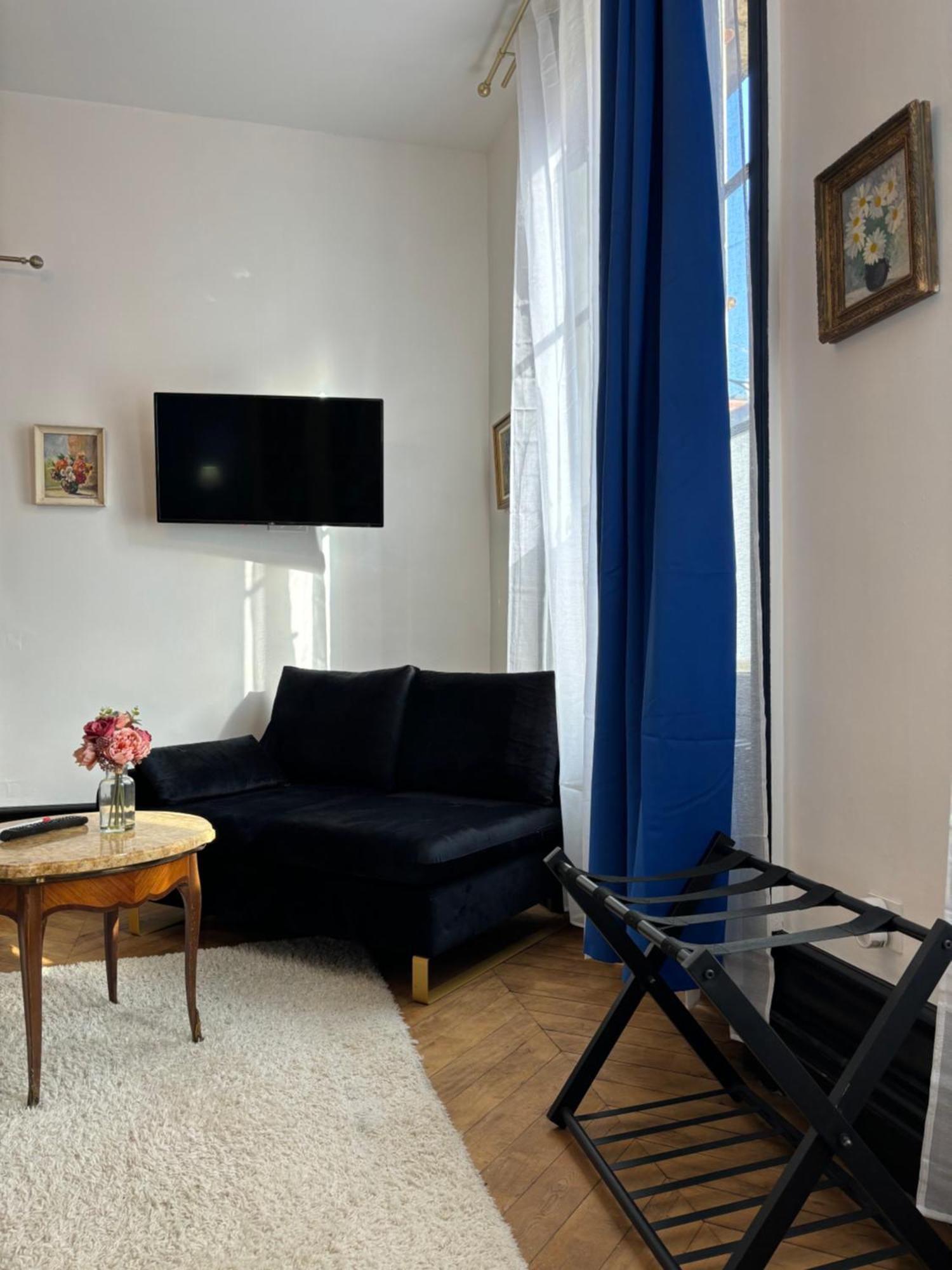 Maison A La Guitarde - Hotel Particulier Hippolyte Châteauroux 외부 사진