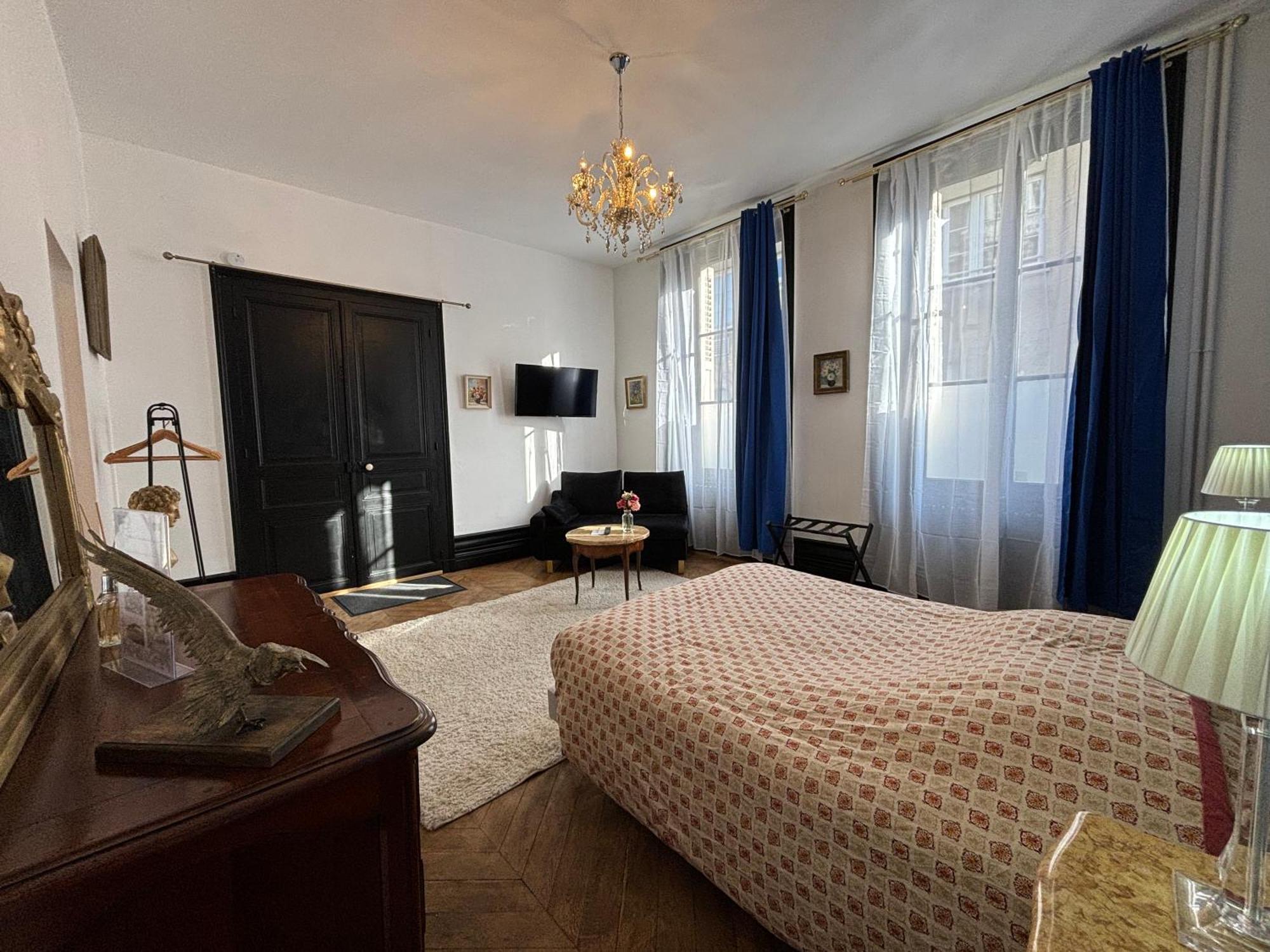 Maison A La Guitarde - Hotel Particulier Hippolyte Châteauroux 외부 사진